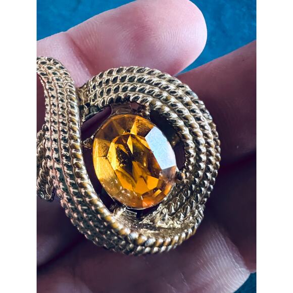 Vintage Coro Clip-On Earrings Glass Stone Gold Tone Swirl Mid Century Retro - Picture 4 of 7